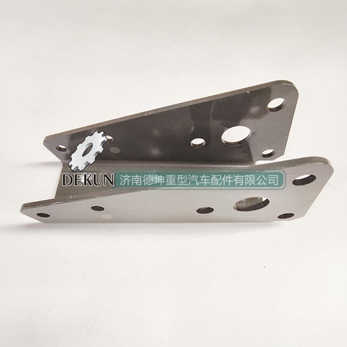 豪沃E7-N7摆臂下连接支架 豪沃E7-N7摆臂下连接支架