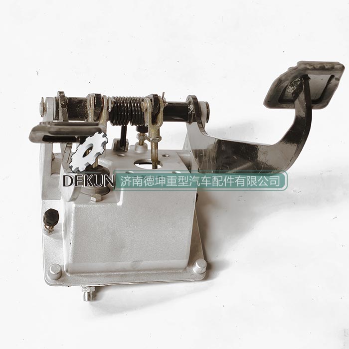 豪沃E7-N7组合踏板 豪沃E7-N7组合踏板