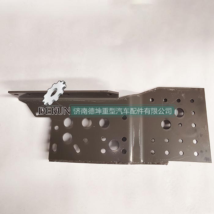 豪沃E7-N7保险杠左支架 豪沃E7-N7保险杠左支架