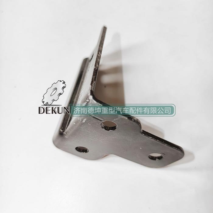 豪沃N7气弹簧右支架 豪沃N7气弹簧右支架