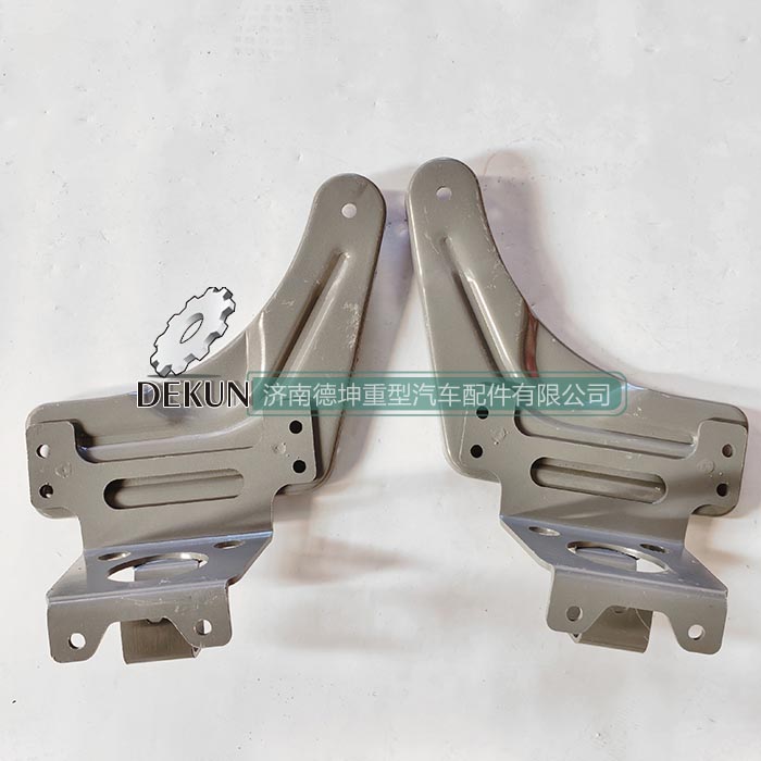 豪沃MAX后悬右上支架/左上支架