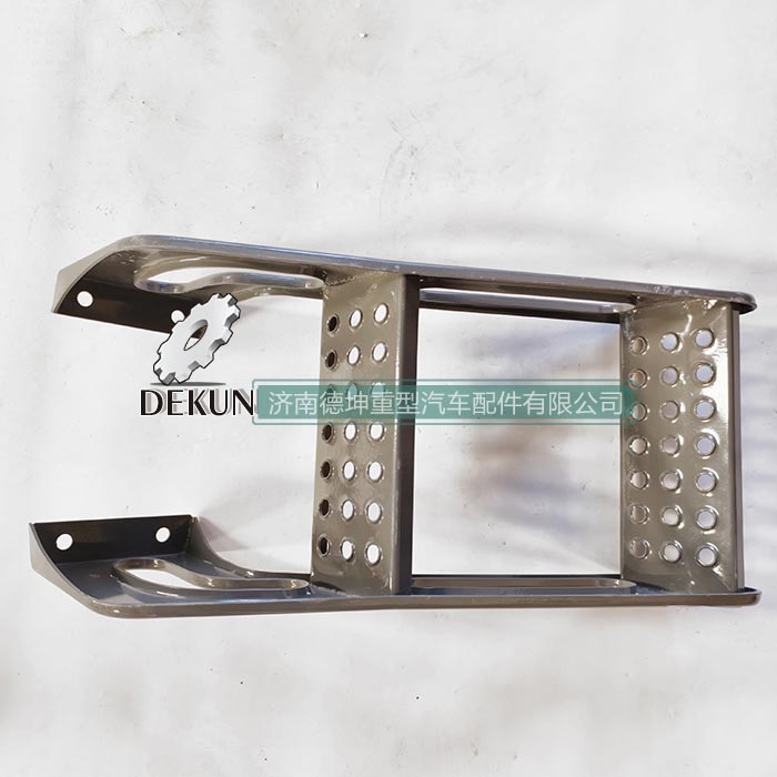 豪沃MAX蹬车梯 豪沃MAX蹬车梯